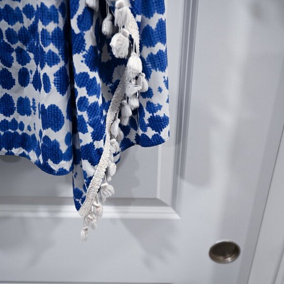 Alexis OS Julia Blue White Poncho Kaftan with Tassel - Picture 5 of 8